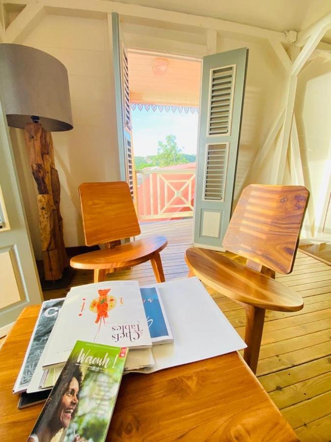 Habitation Baliache - Maison créole avec jardin privatif, plage à 200m Deshaies Esterno foto